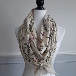 Giambattista x H&M Creme Cashmere Blend Scarf